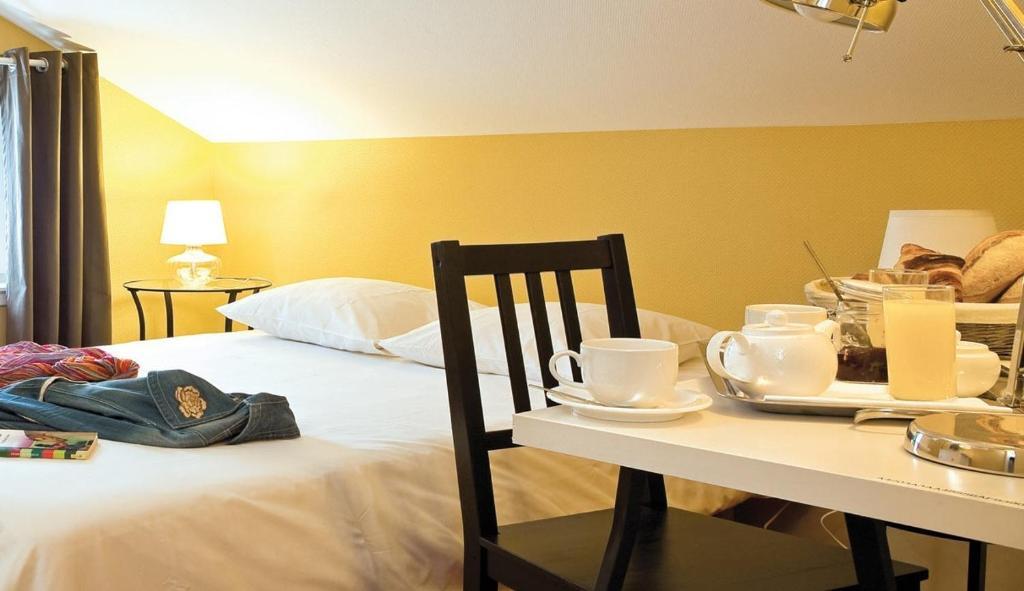 Hotel L'Etoile D'Or Chaumont  Zimmer foto